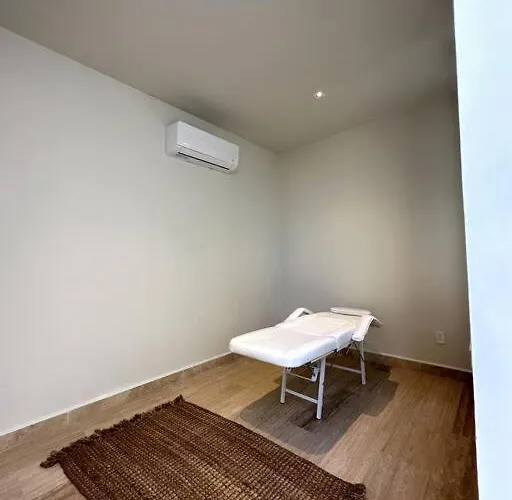 Ocean View Cozy W Gym, Rooftop, Jacuzzi 417 Musa Apartment *