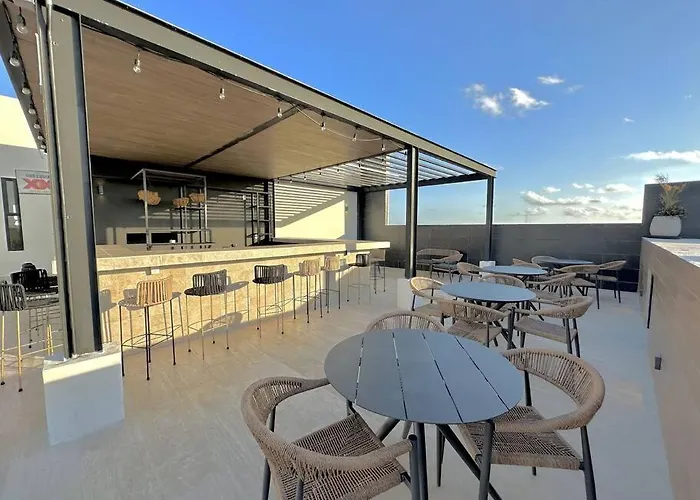 Ocean View Cozy W Gym, Rooftop, Jacuzzi 417 Musa Apartment