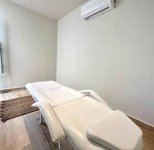Ocean View Cozy W Gym, Rooftop, Jacuzzi 417 Musa Apartment