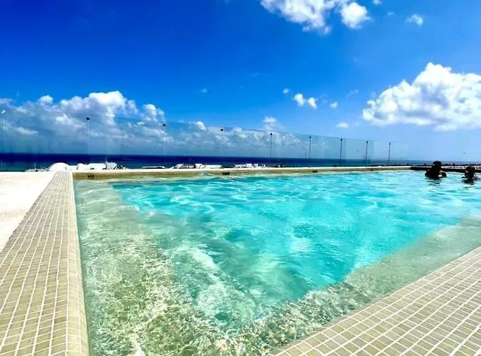 Apartment Ocean View Cozy W Gym, Rooftop, Jacuzzi 417 Musa Playa del Carmen