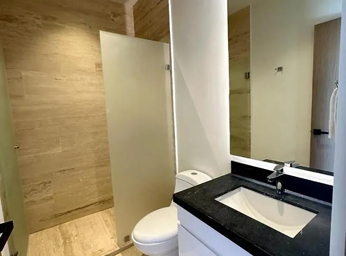 Ocean View Cozy W Gym, Rooftop, Jacuzzi 417 Musa Apartment